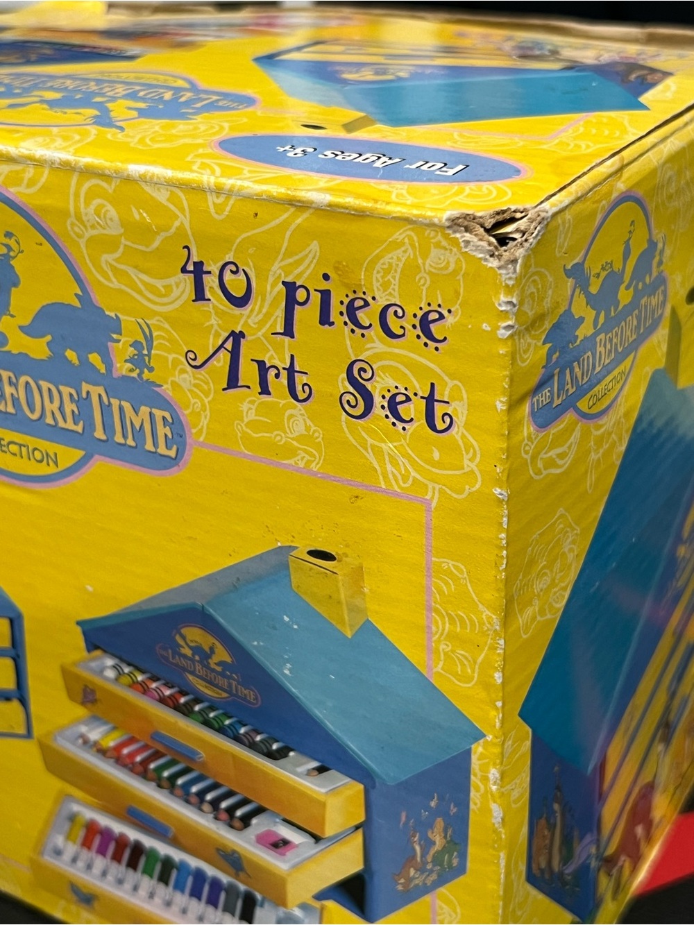 Vtg The Land Before Time Dinosaur Movie 40 Piece Art Set Cardboard Chest Drawers - Picture 9 of 11